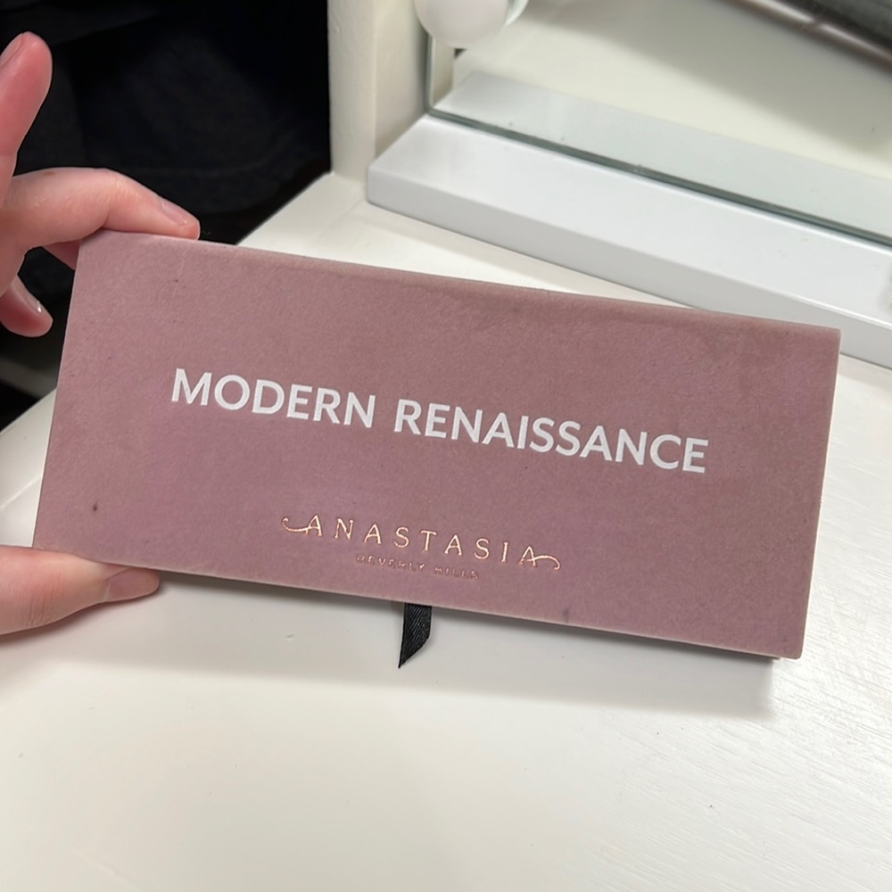 Anastasia - Modern Renaissance Eye Shadow Pallet